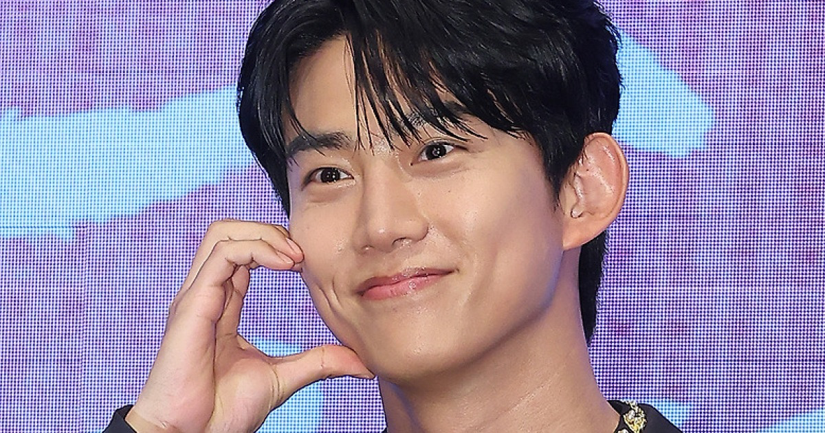 '결혼' 옥택연 "오랜 시간 날 믿어준 사람"…2PM 두번째 유부남(종합)