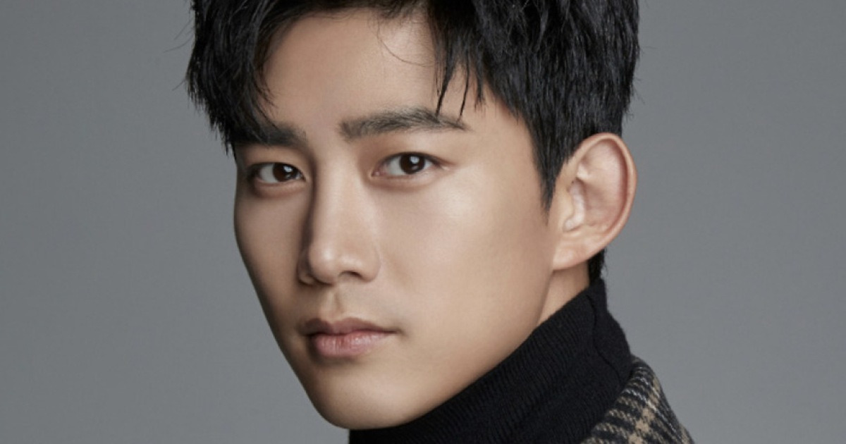 옥택연, 내년 봄 결혼…“한 사람과 평생하기로 약속”