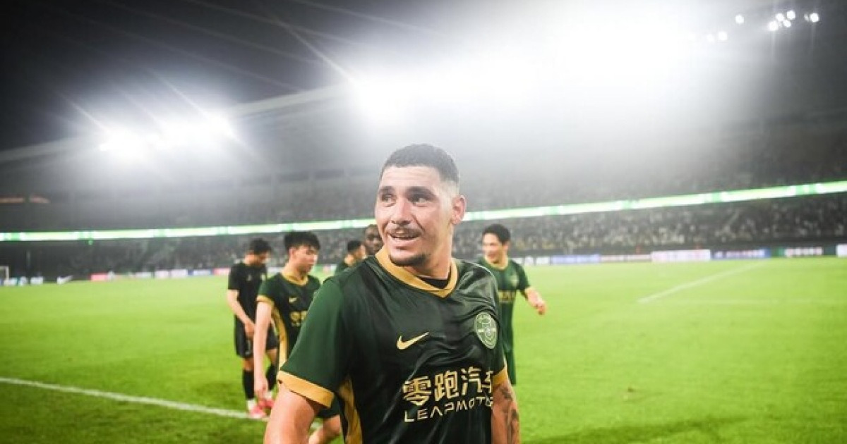 ‘강등 위기’ 울산에 남았으면 어땠을까…중국서 180도 달라졌다→’리그 13경기 10골’ 맹활약