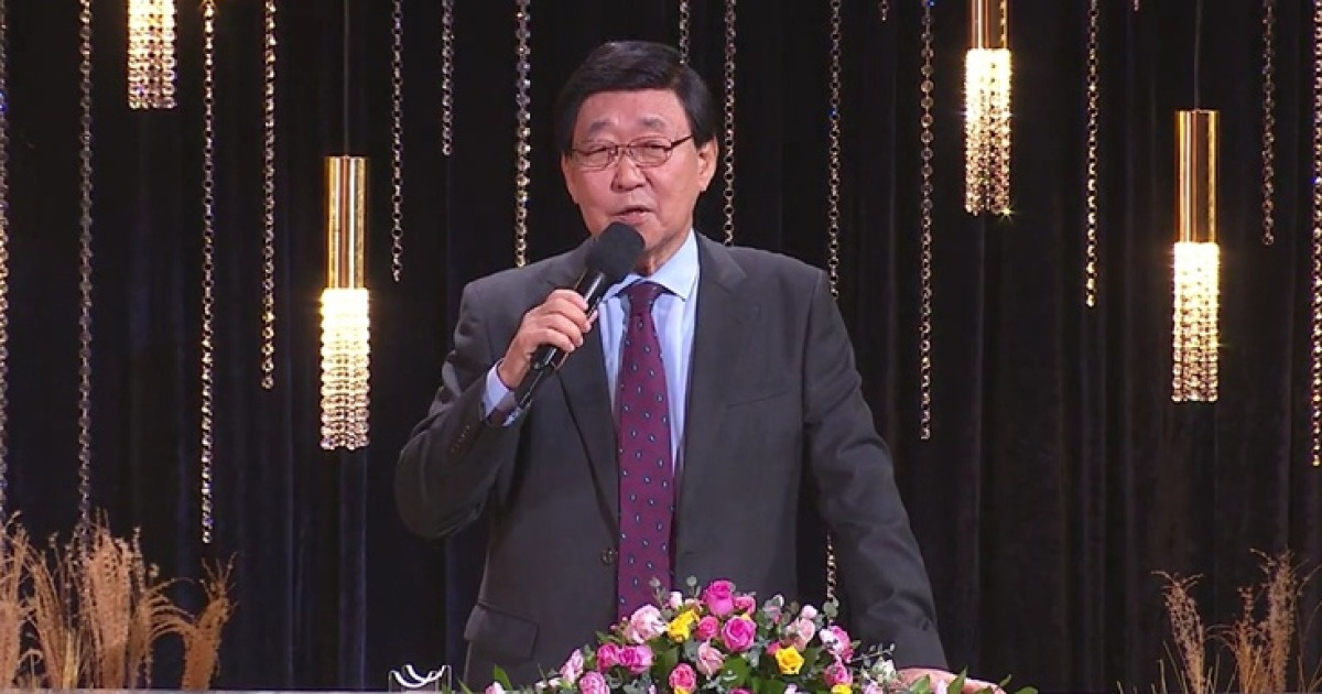 '가요무대' 김동건 아나운서 "40주년…시청자분들이 제일 고마워"