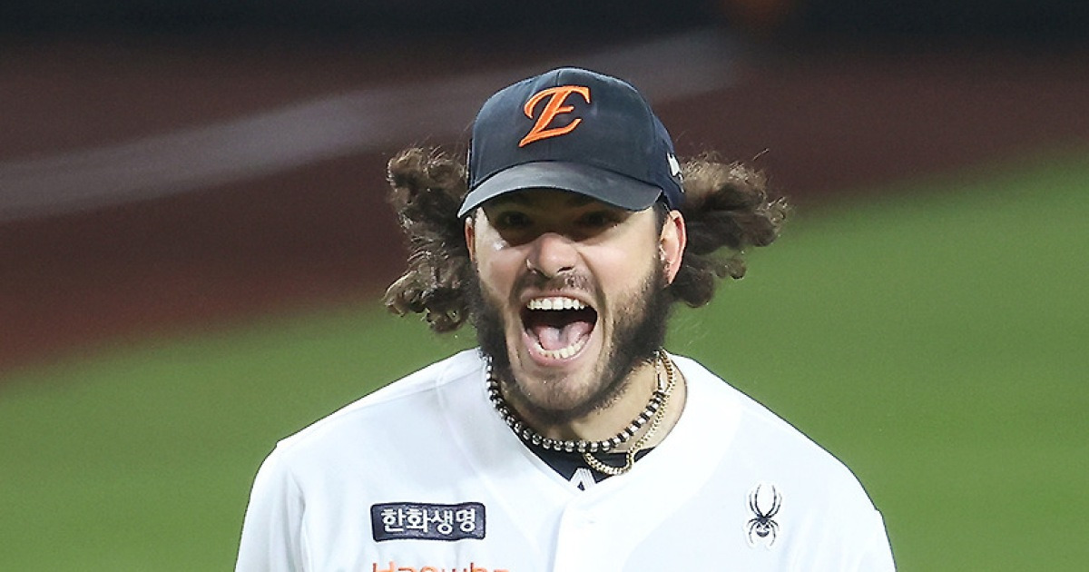 어? 폰세가 분명히 "내년 준비 잘하자"고 했다…한화 역대급 원투펀치 그대로 붙잡나