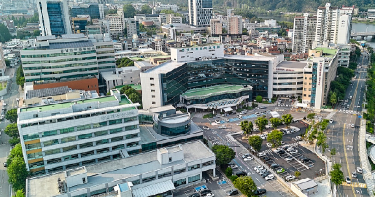 경상국립대병원 전경 및 지원사업 보도 이미지