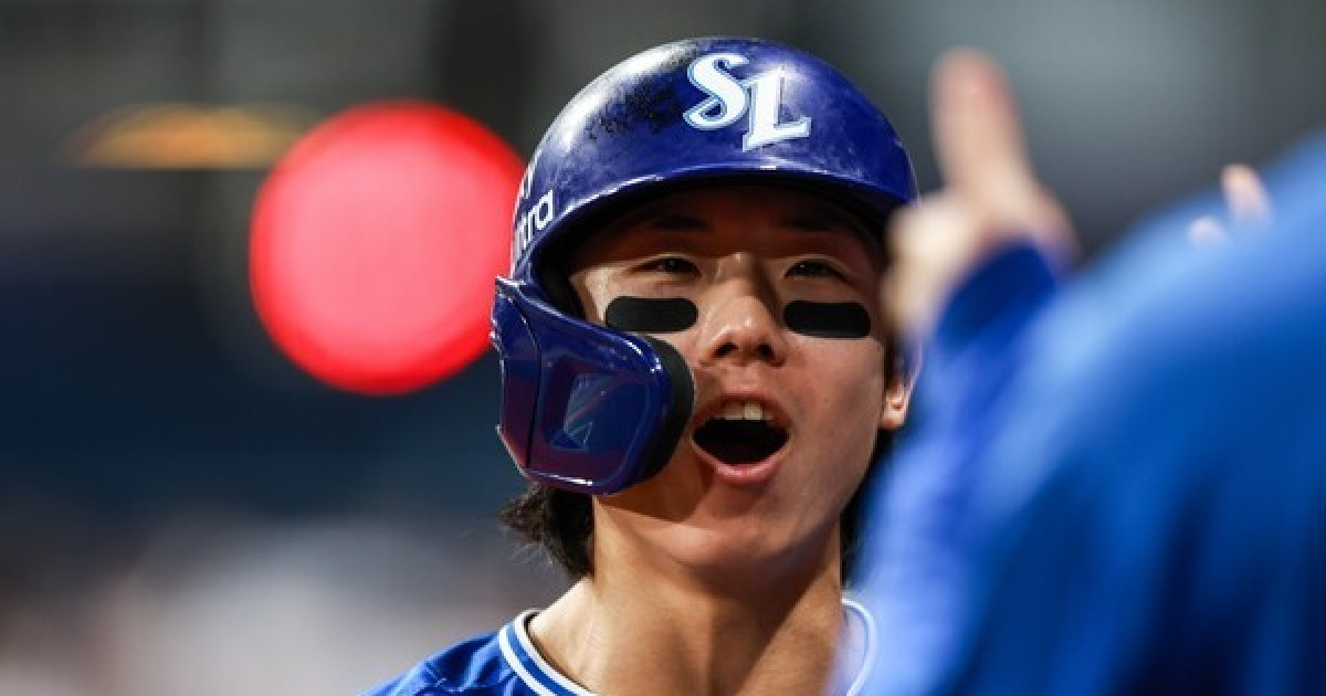 삼성 라이온즈 외야수 김성윤 경기 모습