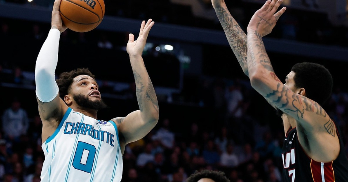 샬럿 호네츠-마이애미 히트 경기 장면