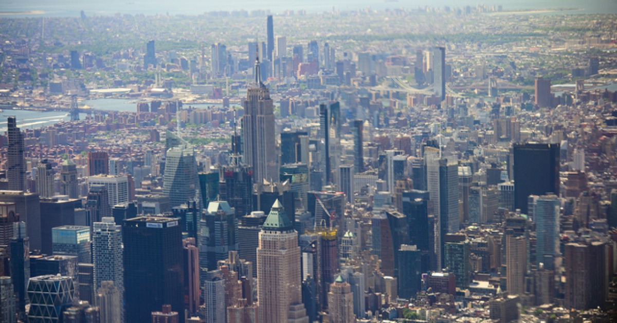 Photo: v.daum.net New York's Pied-a-Terre Tax Backfires With Soaring Rents and Market Chaos