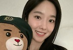 이혜성 “예비군을 응원합니다♥”, 곰인형과 찰떡