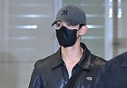 세븐틴 도겸, 스포트라이트 받으며 