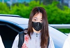 하츠투하츠 카르멘,\'안경도 잘 어울리죠?\' 
