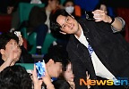 박해준, 극장에서 만난 관식이