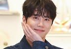  이준영, 심쿵 눈빛으로 꽃받침 포즈 발사