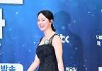 송지효, \'해녀 느낌 드레스\' 