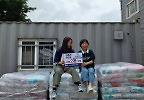천사 이효리, 유기동물 보호소 봉사 ‘사료도 2톤 기부’ 