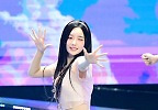트리플에스 김유연, \'심장이 쿵쾅\' 