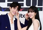 박보검-김소현 ‘서로에게 볼하트’ 