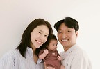 “점점 아빠 닮네” 손담비♥이규혁, 딸 해이 50일 기념 사진 공개
