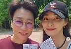 김정화, ‘뇌암 투병’ ♥유은성과 함께 귀엽게 투표 인증 “날씨 너무 좋아”