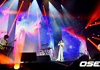 솔루션스,\'화려한 조명 아래\' 