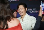 이병헌, \'오징어 게임3\' 프로모션 투어…LA·뉴욕 달군 월드스타 위엄