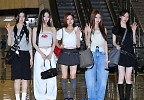 출국장 키키, 예쁨에 셔터 세례~ 