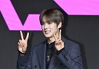 몬스타엑스 민혁, 재치있는 양손브이 