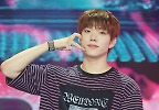 아크 현민 \'깜찍 볼하트\'