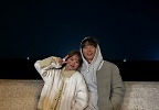 ‘케이티♥’ 송중기, 근황 공개됐다···천우희와 다정한 포즈로 ‘찰칵’