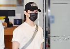 세븐틴 디노,  설명 필요없는 출국장 눈빛 