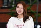 \'독수리 5형제 종방연\' 유인영, 지옥분의 아름다운 미소