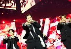 몬스타엑스 “불같이 찢어버리겠다”…‘조교 출신’ 호령하는 완전체 공연