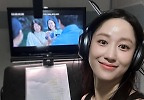 \'41세\' 전혜빈, 본업 복귀 앞두고 빛나는 미모…피부 상태 실화? 