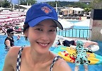 모델 DNA는 못 속여…이현이, 육아 중에도 비현실적 수영복 자태 