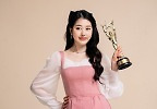 엄정화가 너무 예뻐서 걱정할 만‥장다아, 축복받은 비주얼 