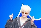 위너 강승윤,\'여심 사로잡는 손하트\' 