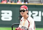 최현욱, 마운드에 올라 