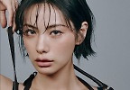 나나 매혹적 눈빛…모델 비율에 깜짝