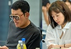 하정우·임수정 뭉친 \'건물주\'…대본 리딩부터 \'열연\' 대전 