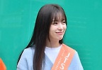 한효주, 미소로 전한 따뜻한 응원 