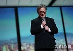 칸 영화제 개막식서 발언하는 박찬욱 심사위원장