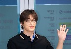  구교환 \'댄디 한 스푼\'