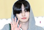 알파드라이브원 리오 \'앞머리 커튼 사이로 아이컨택\' 