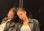 제니, 각도 탓인가…거울 속 얼굴과 살짝 달라 \'눈길\', 사복 센스까지 화제 