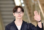 이준호 ‘손인사만 해도 멋짐’