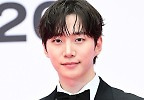 이준호 ‘여심 설레게 만드는 눈맞춤’