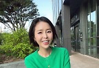 \'문원♥\' 신지, 새벽 스케줄에도 빛나는 미모…45세 나이 안 믿기는 \'동안\' 