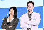 신예은-이재욱, \'포즈도 일심동체\'