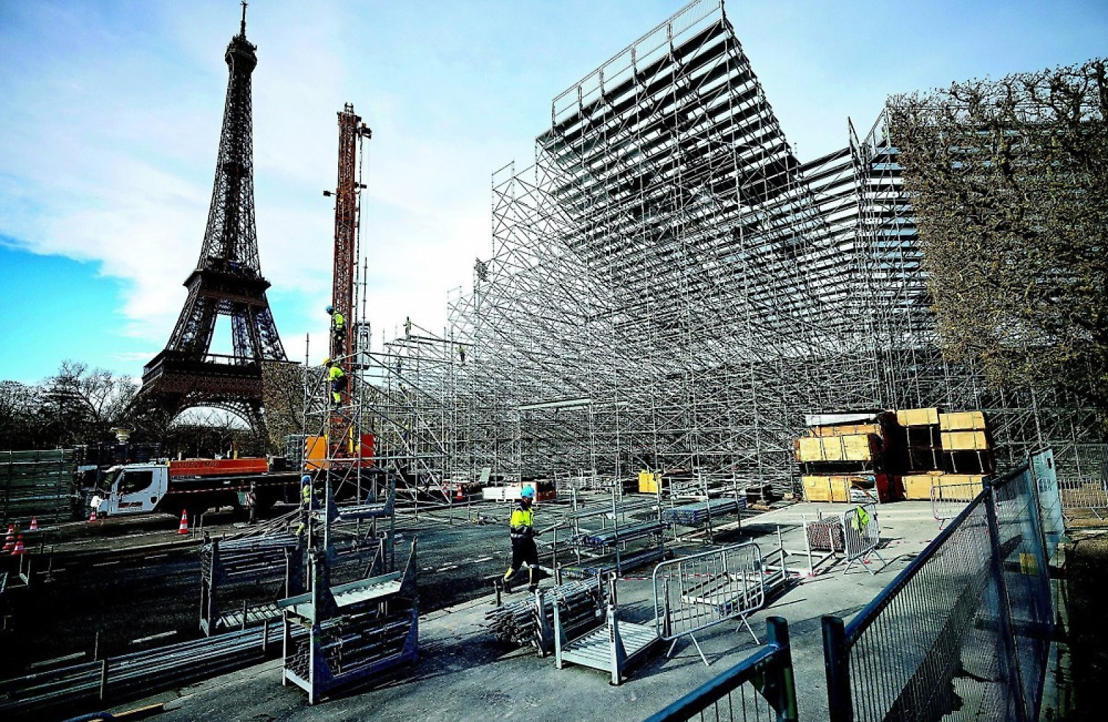 7월 개막 파리올림픽… 에펠탑옆 임시경기장