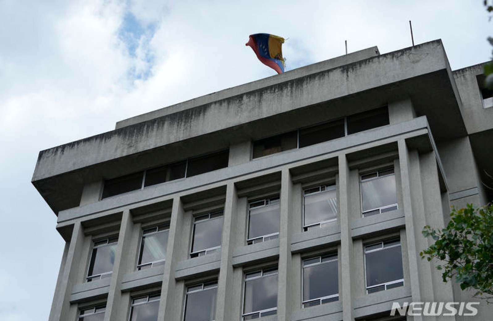베네수엘라, 에콰도르 주재 대·영사관 폐쇄