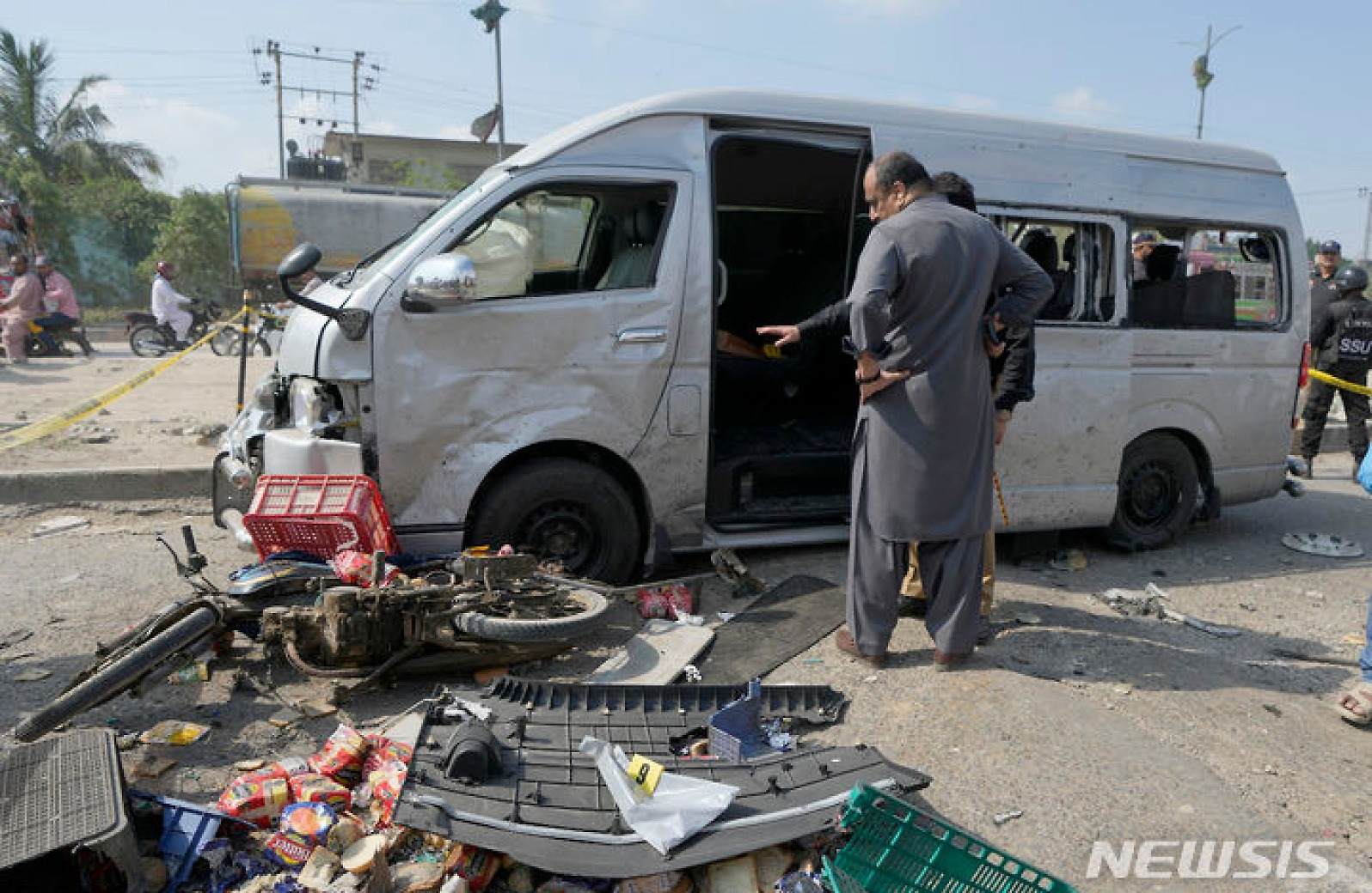 파키스탄 폭탄 테러, 일본인 5명 가까스로 참사 모면