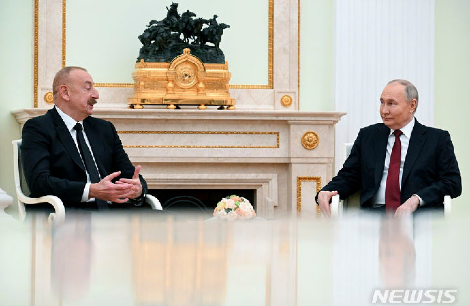 회담하는 러시아-아제르바이잔 정상