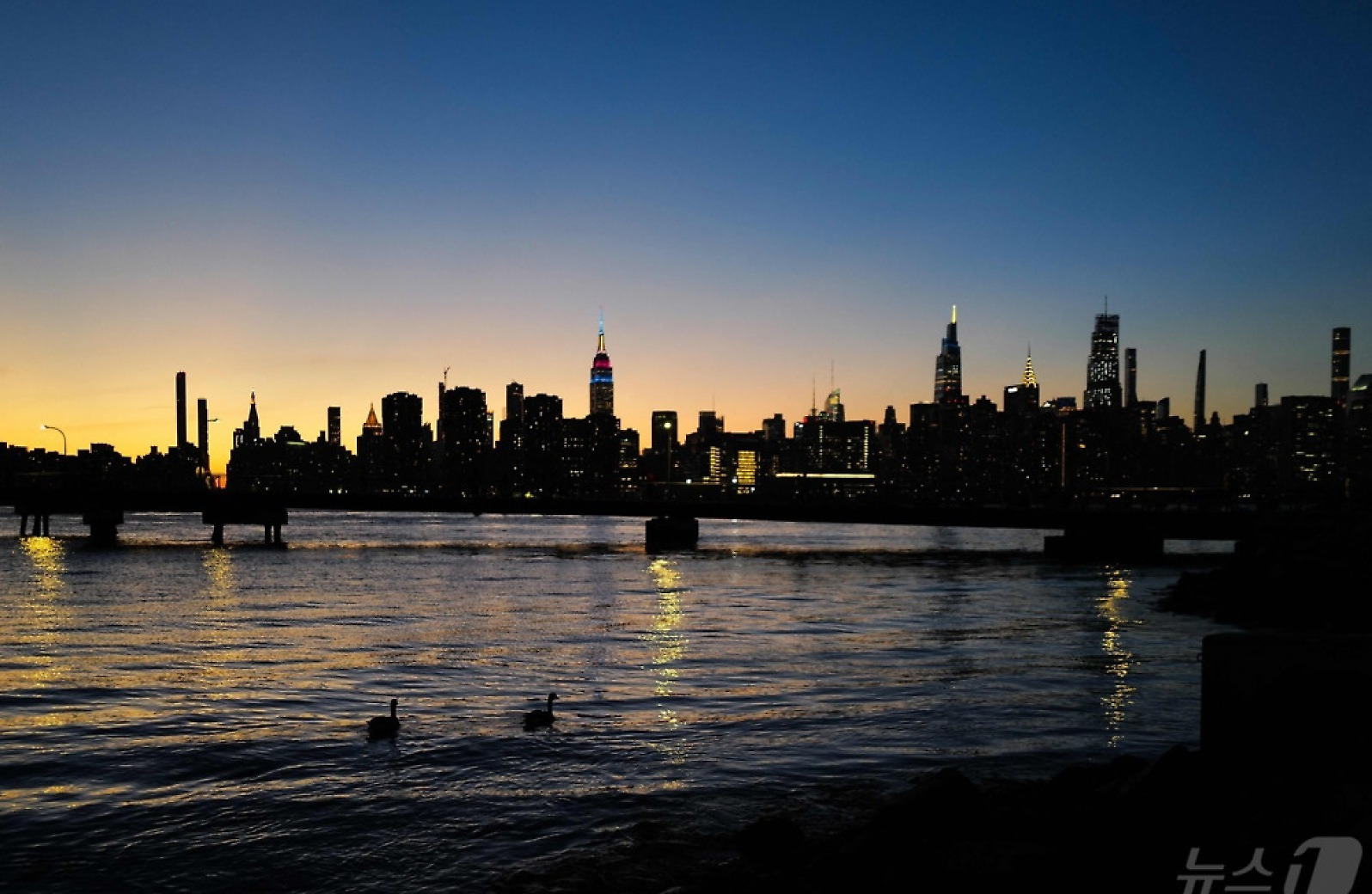 [포토]낙조에 물든 뉴욕 맨해튼 스카이라인
